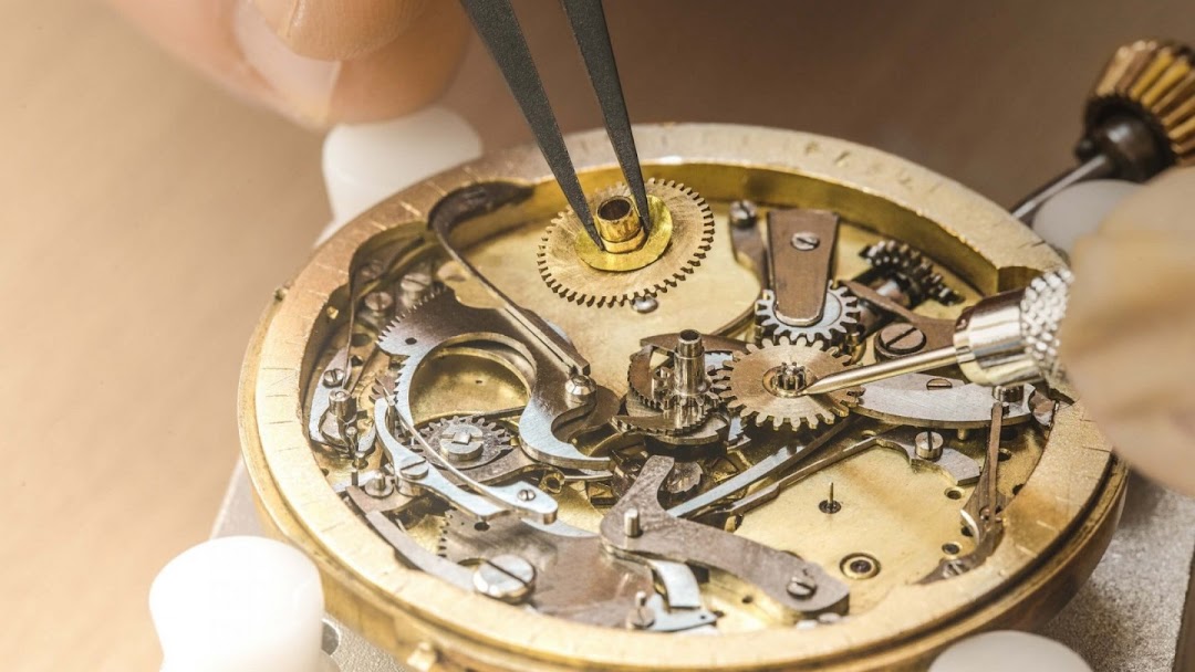 EleganceTimes Watch Maintenance and Repair Services - Restoring Timepiece Excellence